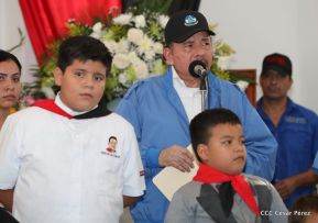 Homenaje al héroe del amor Bismarck Martínez