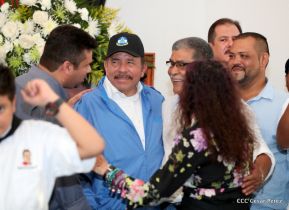 Homenaje al héroe del amor Bismarck Martínez