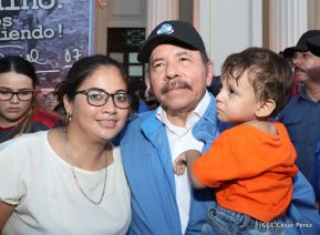 Homenaje al héroe del amor Bismarck Martínez