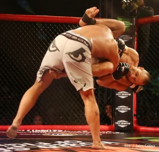 Combate Mayorga VS. Checho