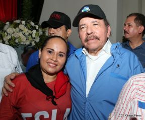 Homenaje al héroe del amor Bismarck Martínez