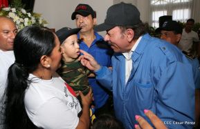 Homenaje al héroe del amor Bismarck Martínez