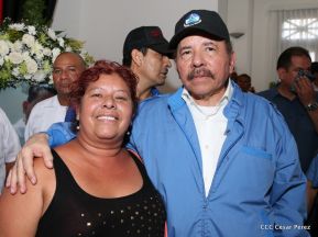 Homenaje al héroe del amor Bismarck Martínez