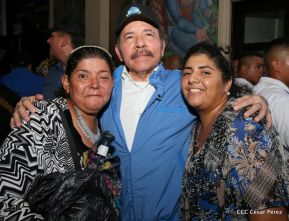 Homenaje al héroe del amor Bismarck Martínez