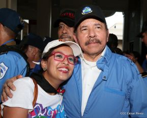 Homenaje al héroe del amor Bismarck Martínez