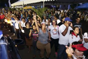 Homenaje al héroe del amor Bismarck Martínez