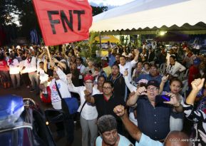 Homenaje al héroe del amor Bismarck Martínez