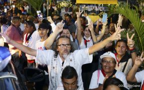 Homenaje al héroe del amor Bismarck Martínez