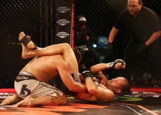 Combate Mayorga VS. Checho