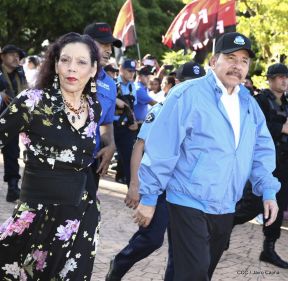 Homenaje al héroe del amor Bismarck Martínez