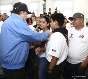 Homenaje al héroe del amor Bismarck Martínez