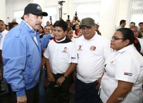 Homenaje al héroe del amor Bismarck Martínez