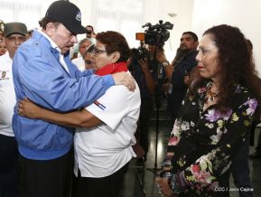 Homenaje al héroe del amor Bismarck Martínez