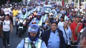 Homenaje al héroe del amor Bismarck Martínez