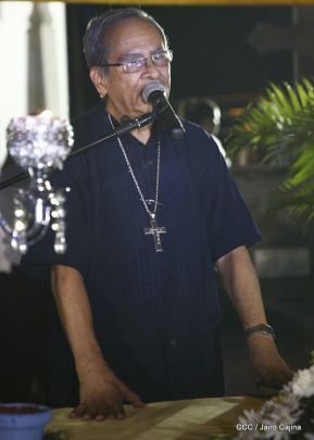 Homenaje al héroe del amor Bismarck Martínez