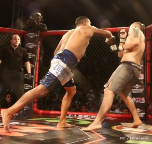 Combate Mayorga VS. Checho