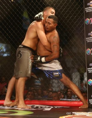 Combate Mayorga VS. Checho