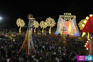 La unidad familiar brilla en Parque de la Niñez Feliz