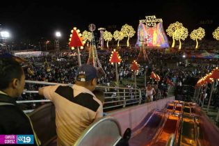 La unidad familiar brilla en Parque de la Niñez Feliz