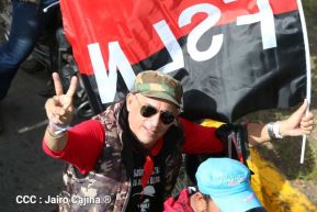 León celebra 40 aniversario de su liberación