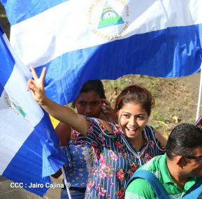 León celebra 40 aniversario de su liberación
