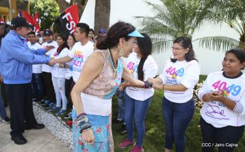 Comandante Carlos Fonseca, aquí estamos siempre luchando por la paz, porque queremos la paz