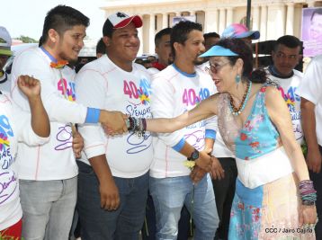 Comandante Carlos Fonseca, aquí estamos siempre luchando por la paz, porque queremos la paz