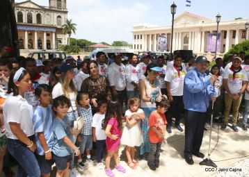 Comandante Carlos Fonseca, aquí estamos siempre luchando por la paz, porque queremos la paz