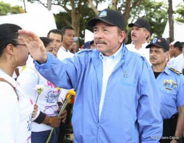 Comandante Carlos Fonseca, aquí estamos siempre luchando por la paz, porque queremos la paz