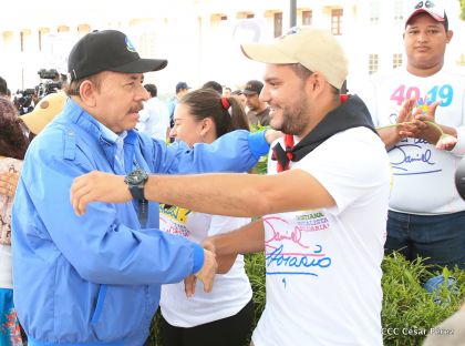Comandante Carlos Fonseca, aquí estamos siempre luchando por la paz, porque queremos la paz