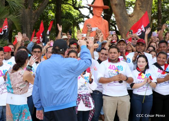 Comandante Carlos Fonseca, aquí estamos siempre luchando por la paz, porque queremos la paz