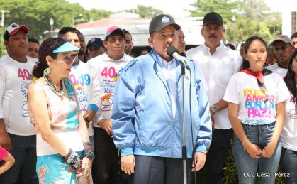 Comandante Carlos Fonseca, aquí estamos siempre luchando por la paz, porque queremos la paz