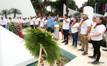 Comandante Carlos Fonseca, aquí estamos siempre luchando por la paz, porque queremos la paz