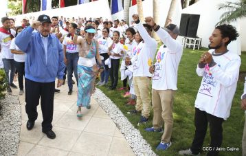 Comandante Carlos Fonseca, aquí estamos siempre luchando por la paz, porque queremos la paz