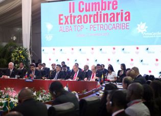 Presidente Daniel y Compañera Rosario participan en II Cumbre Extraordinaria ALBA-Petrocaribe