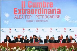 Presidente Daniel y Compañera Rosario participan en II Cumbre Extraordinaria ALBA-Petrocaribe