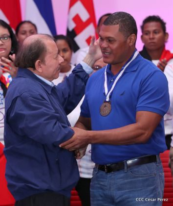 Homenaje a Alexis Argüello Tricampeón Mundial de Boxeo en el X Aniversario de su Tránsito a la Inmortalidad