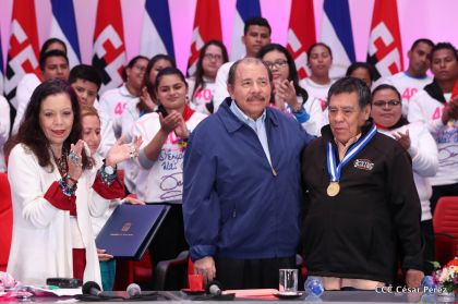 Homenaje a Alexis Argüello Tricampeón Mundial de Boxeo en el X Aniversario de su Tránsito a la Inmortalidad