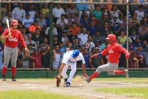 Familias matagalpinas disfrutaron el tercer partido de la serie amistosa entre Nicaragua y Cuba