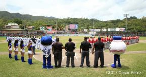 Familias matagalpinas disfrutaron el tercer partido de la serie amistosa entre Nicaragua y Cuba