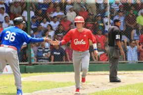 Familias matagalpinas disfrutaron el tercer partido de la serie amistosa entre Nicaragua y Cuba