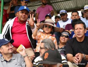 Familias matagalpinas disfrutaron el tercer partido de la serie amistosa entre Nicaragua y Cuba