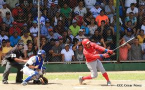 Familias matagalpinas disfrutaron el tercer partido de la serie amistosa entre Nicaragua y Cuba