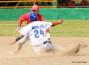 Familias matagalpinas disfrutaron el tercer partido de la serie amistosa entre Nicaragua y Cuba