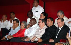 Cantos a la Revolución desde el Teatro Nacional Rubén Darío