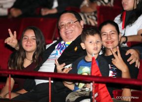 Cantos a la Revolución desde el Teatro Nacional Rubén Darío