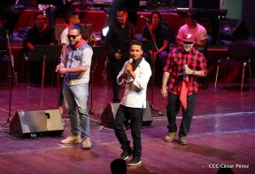 Cantos a la Revolución desde el Teatro Nacional Rubén Darío