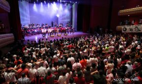 Cantos a la Revolución desde el Teatro Nacional Rubén Darío