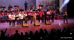 Cantos a la Revolución desde el Teatro Nacional Rubén Darío