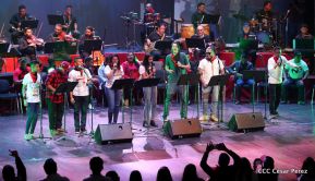 Cantos a la Revolución desde el Teatro Nacional Rubén Darío